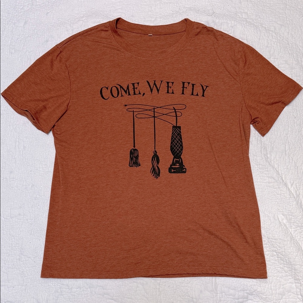 Adult XL Sanderson Sisters “Come, We Fly” graphic Rust Orange tee.